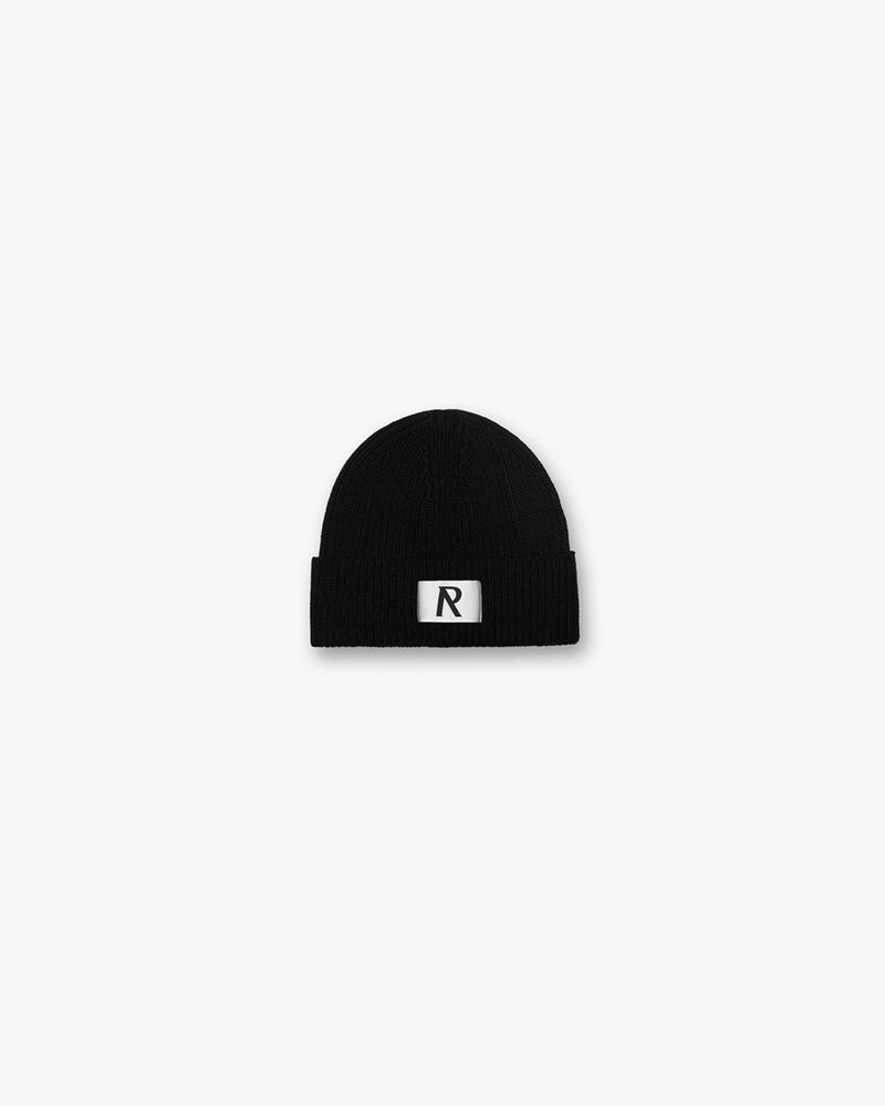 Men\'s Represent Initial Patch Beanie Black | UK-DURJB4069