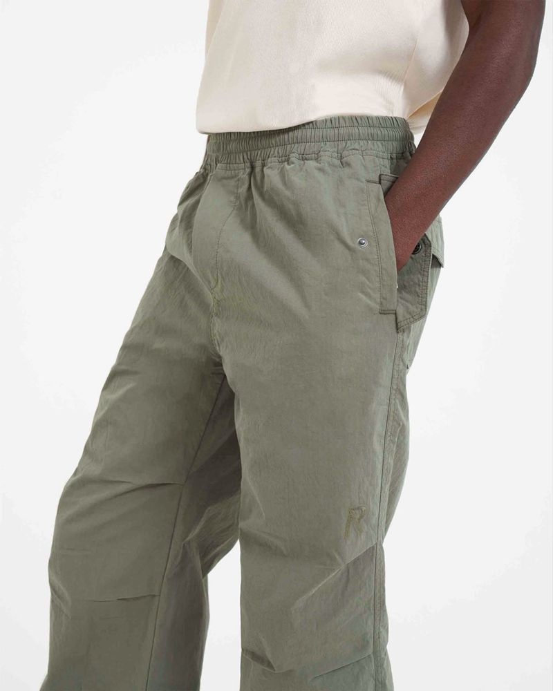 Men's Represent Parachute Trousers Khaki | UK-ISYZT7954