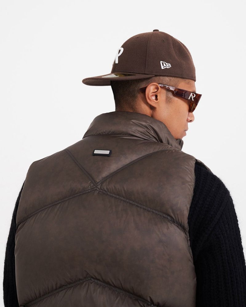 Men's Represent Washed Brown Puffer Vest Dark Brown | UK-WSDEA8294